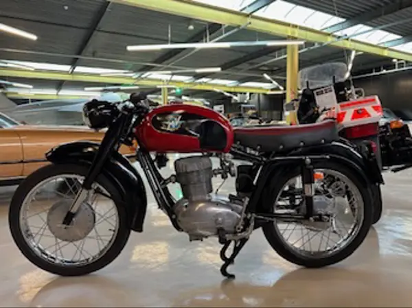 MV Agusta 175CS